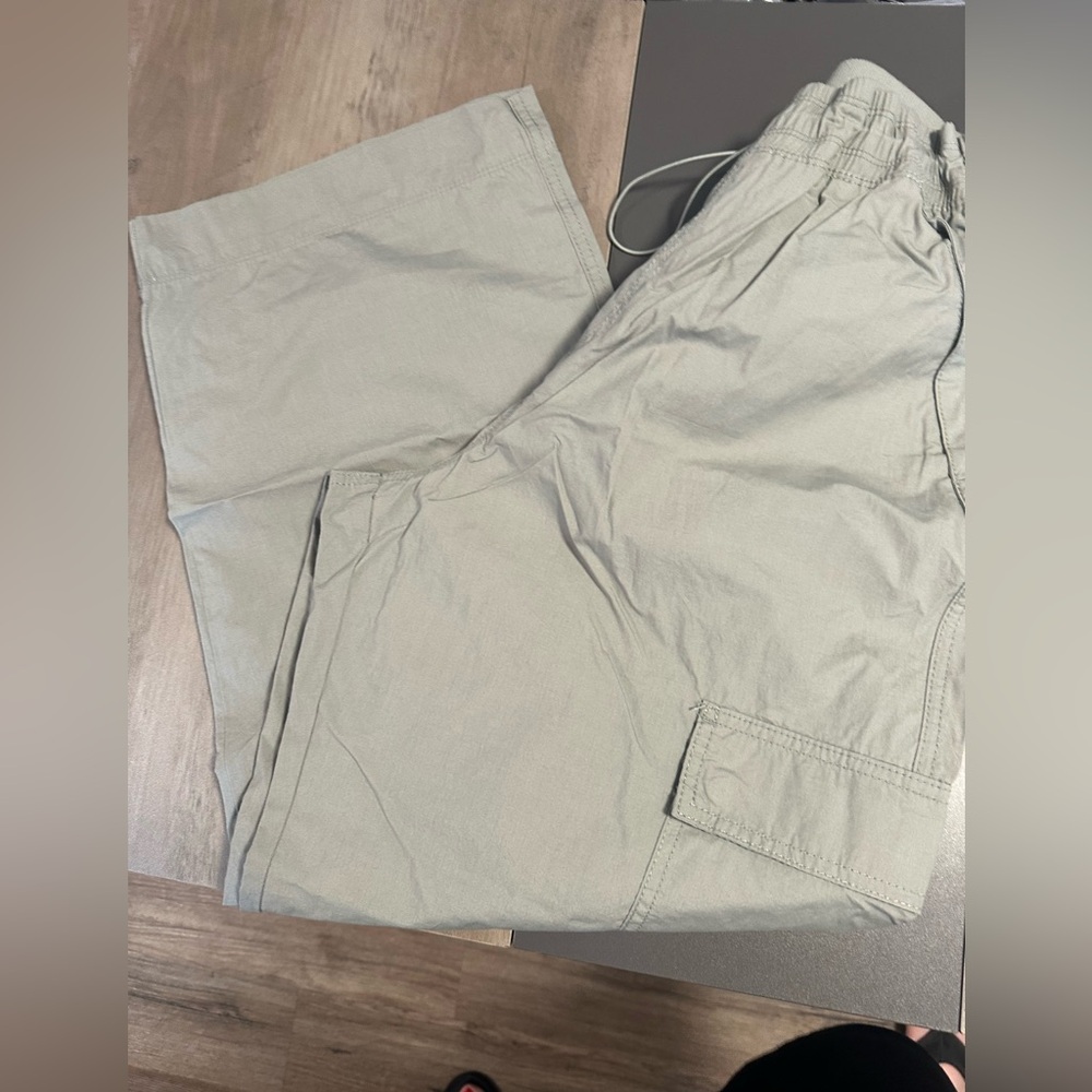 Calvin Klein Light Green Pants XL‎ NWT